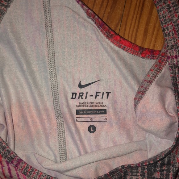 Nike tank top L - Picture 3 of 4